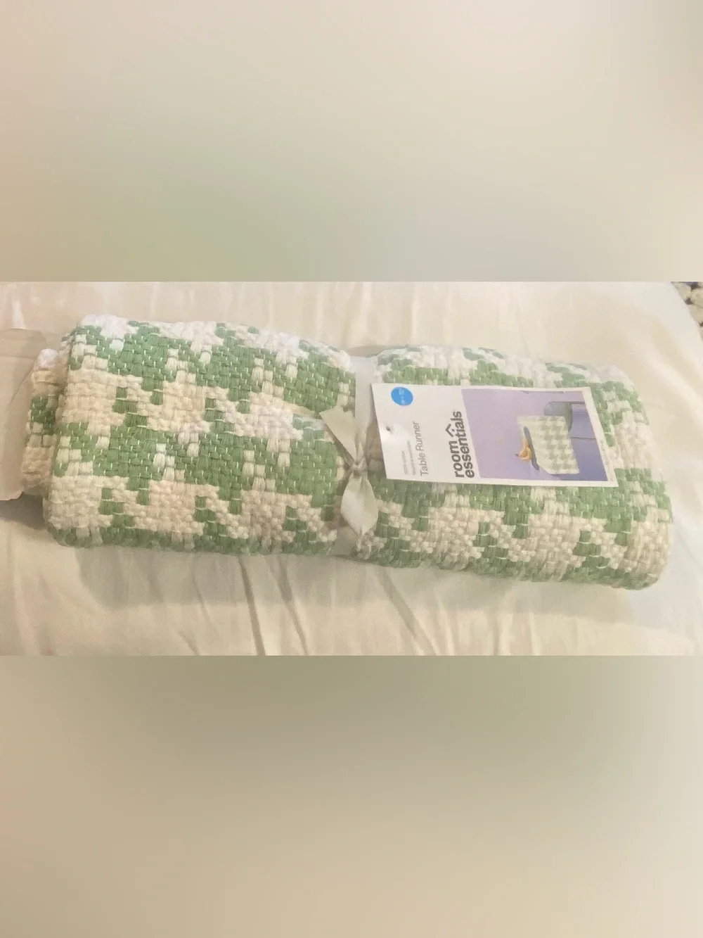 Room Essentials Green & White Cotton Table Runner 14” x 72” New